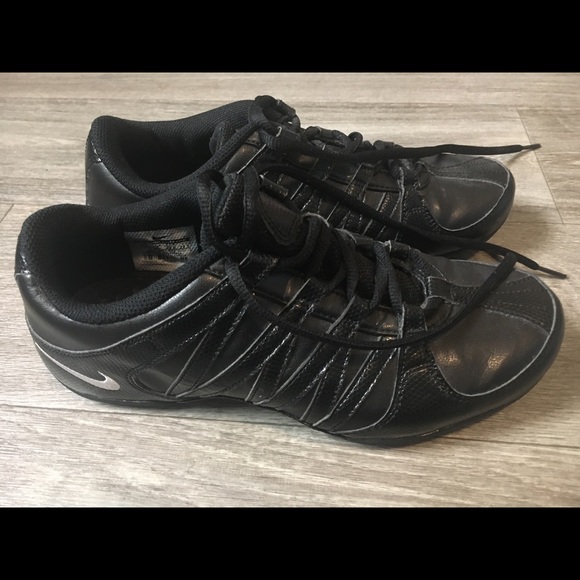 Nike Workout, aerobic and strength training shoes. - Picture 2 of 3